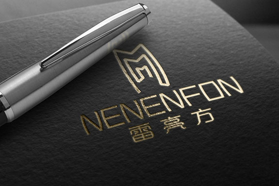 高端服飾品牌創意設計 雷亮方標志燙金效果設計